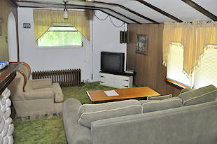 Living room & TV